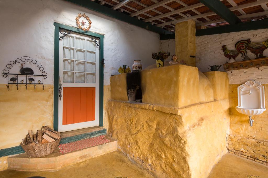 Pousada Chales Da Casa Centenaria Santo Antônio do Pinhal Exterior photo